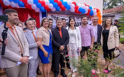 Daniel Pereira Mujica asumi� hoy como intendente de Ciudad del Este.