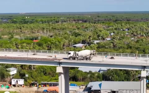 Puente de la Bioce�nica.