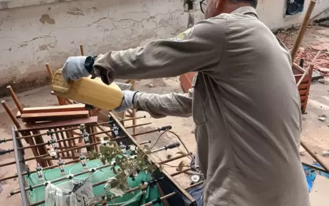 T�cnicos de SENEPA aplican control en zona recreativa de Asunci�n durante el operativo.
