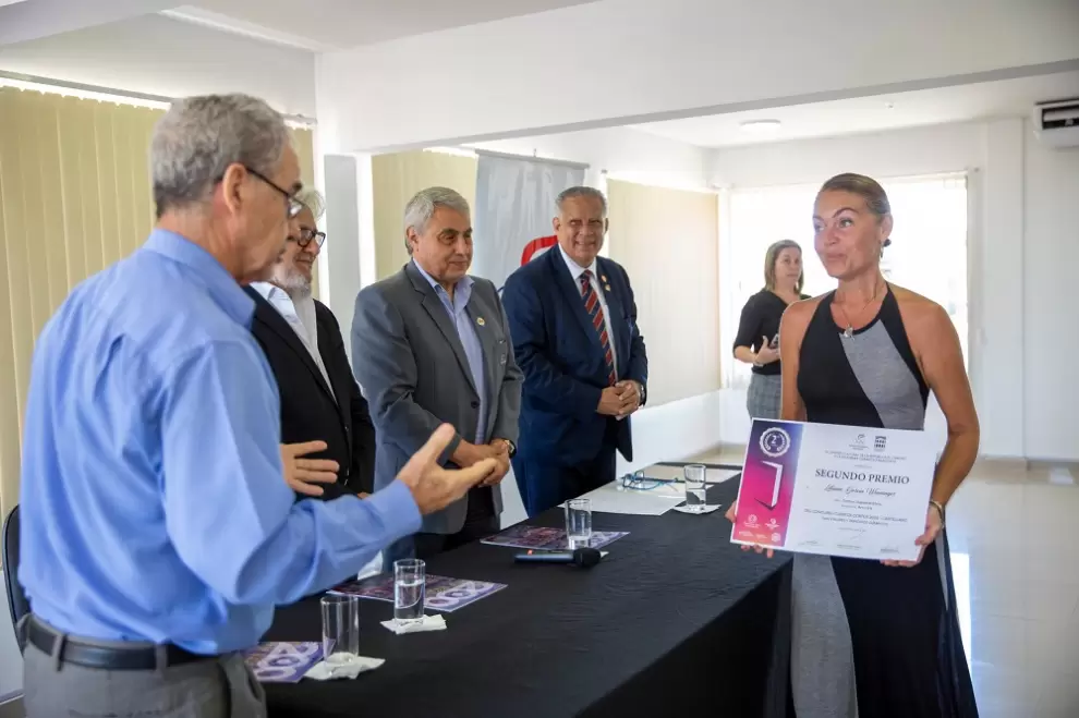 Liliana Garc�a Wenninger. Segundo premio en la categor�a Castellano.