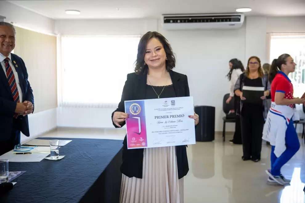 Karen Liz Colman Neris. Primer premio en la categor�a Castellano.