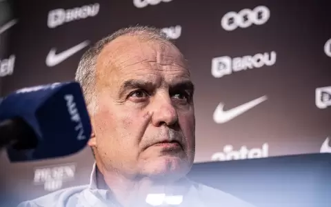 Marcelo Bielsa: "Soy t�xico, el que se relaciona conmigo empeora"