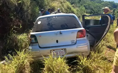 Joven madre y su hija de 2 a�os pierden la vida en siniestro vial en Yasy Ca�y
