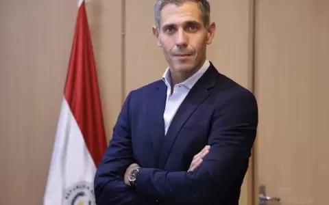 Marco Riquelme, Viceministro de Industria.