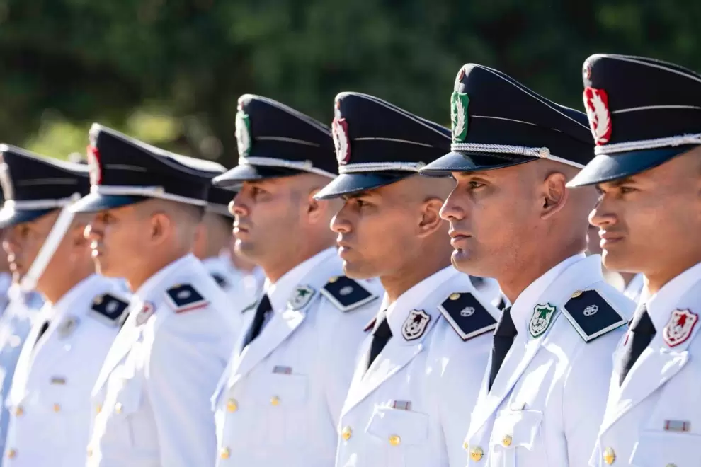Egreso de agentes policiales.