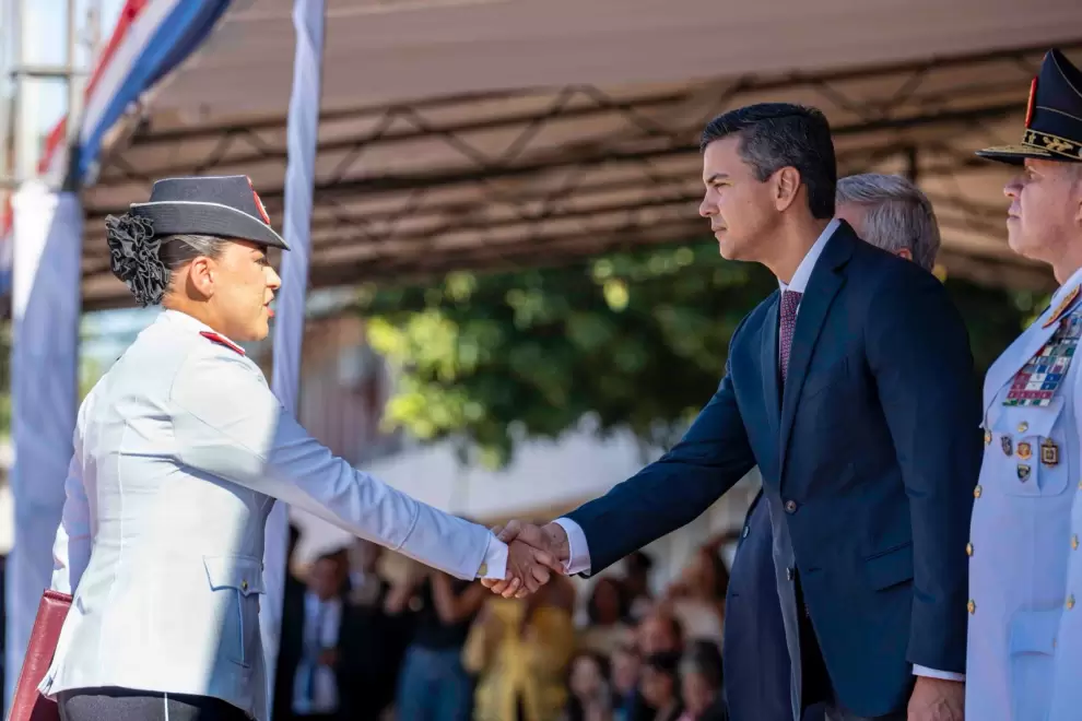 Egreso de agentes policiales.