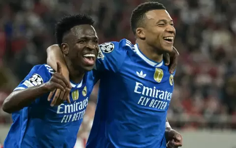Real Madrid gana en su visita al Olympiacos con cuatro goles de Mbapp�