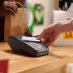 Endeudamiento con tarjetas de cr�dito llega a los G. 5,6 billones al cierre de noviembre