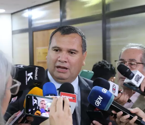 Senador, Derlis Maidana.