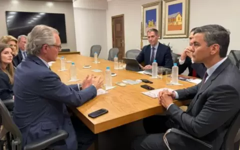 Reuni�n de directivos del grupo alem�n con el presidente de la Rep�blica.