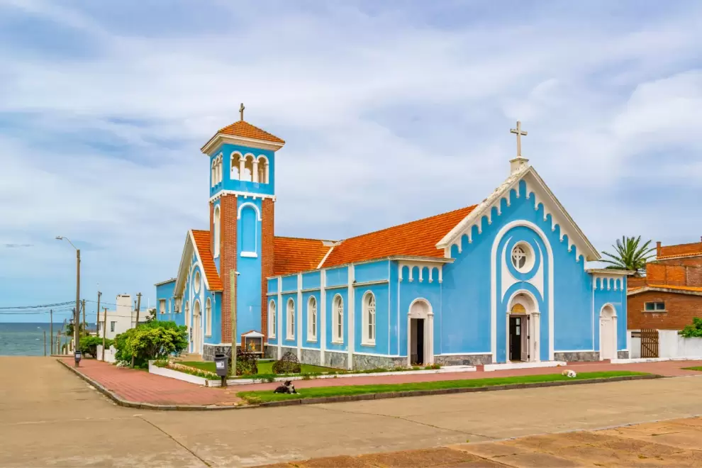 Parroquia de la Candelaria, en Punta del Este, Uruguay donde la novios se casarán oficialmente por la iglesia católica.