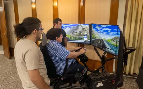 Conductores de carga participaron en talleres y simulaciones para mejorar la seguridad en la ruta PY02.