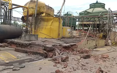 Explosi�n de la fabrica en Capiat�.