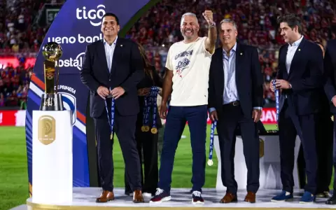 Juan Jos� Zapag infla el pecho: "Soy el presidente con m�s t�tulos en la historia del club"