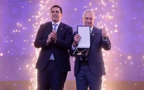 Robert Harrison (izq) y Gustavo Alfaro (der).