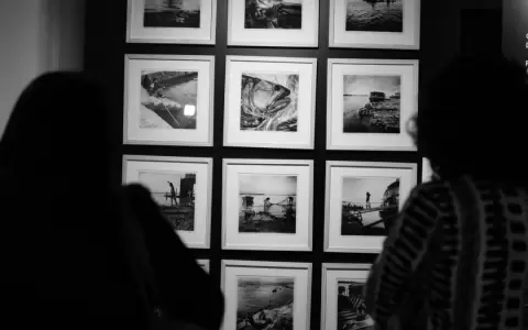 Obras de la muestra "Del r�o las coronas". Espacio Cultural Ita�.