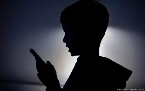 Investigadores analizaron datos de m�s de 10.000 adolescentes estadounidenses para determinar los efectos de los m�viles en la salud mental infantil.