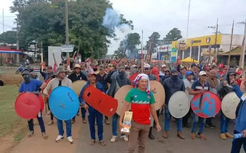 Campesinos.
