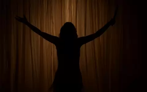 "Anna Cappelli" interpretada por Antonella Zald�var y dirigida por Diego Mongel�s.