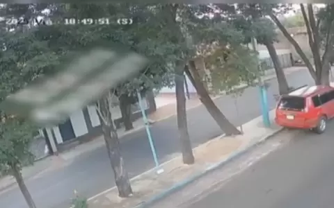 Fallece joven pasajera tras violento choque de motocicleta con un perro en �emby