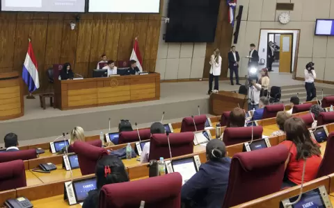 Audiencia publica sobre retiro de frigor�ficos en barrio Tablada Nueva.