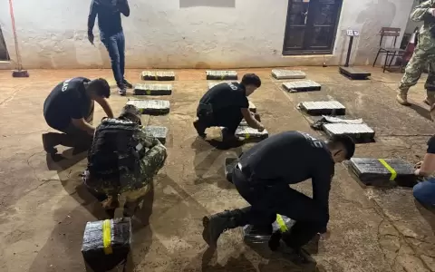 Marihuana incautada por la Senad en barrio Remansito, en Ciudad del Este.