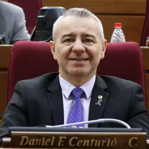 Daniel Centuri�n.