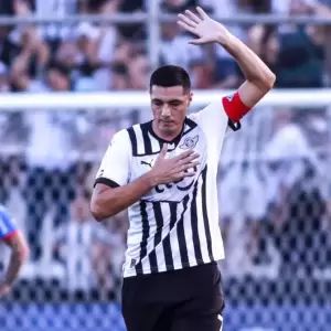Tacuara Cardozo desea retirarse en Cerro Porteño