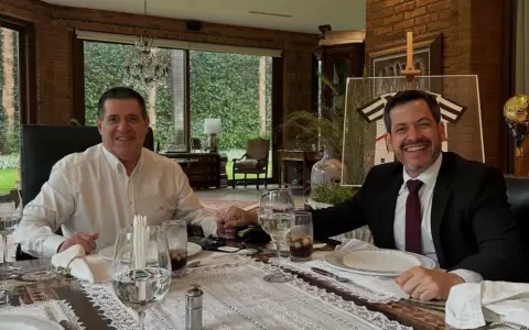 Horacio Cartes y Ra�l Latorre en un almuerzo.
