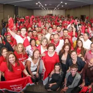 Lilian Samaniego oficializa su precandidatura presidencial dentro de la ANR