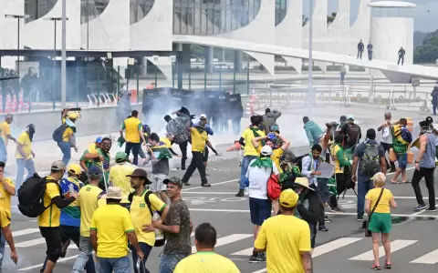 Simpatizantes de Bolsonaro en las calles de Brasilia tras el asalto a las instituciones democr�ticas.