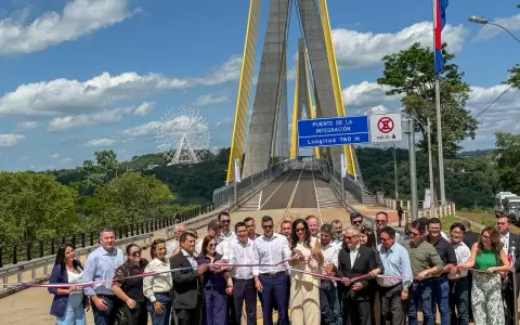 Puente con Brasil.
