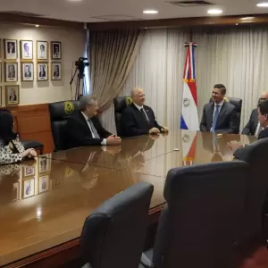 Peña fue a la Corte tras polémica reunión secreta y promulga la ley de arbitraje