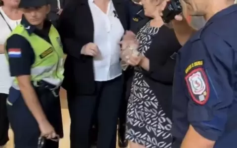 Abogada Mar�a Esther Roa.