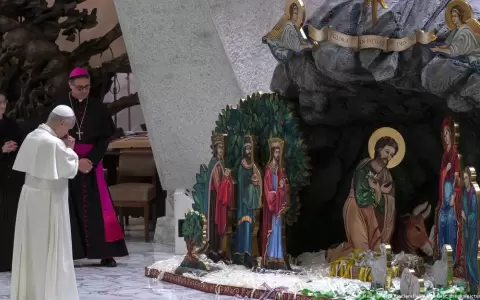 El pesebre de este a�o, con figuras de tama�o natural, proviene de la di�cesis de Nocera Inferiore-Sarno, en la provincia de Salerno,del sur de Italia