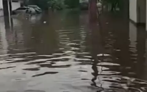 Reportan en San Lorenzo inundaciones tras solo 30 minutos de lluvia