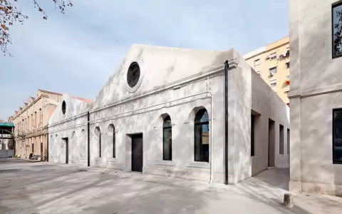 Centre de Producci� i Recerca d'Arts Visuals, Hangar.