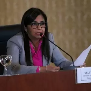 Delcy Rodr�guez ratifica su "lealtad absoluta" a Maduro frente a los "ataques de mezquindad"