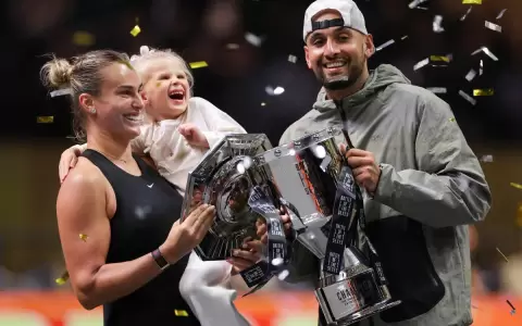 Kyrgios gana a Sabalenka en la "Batalla de los Sexos"