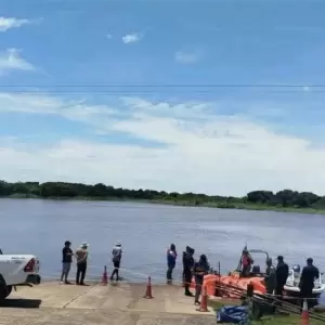 Hallan tres cuerpos y suspenden búsqueda de un desaparecido tras naufragio en Cerrito