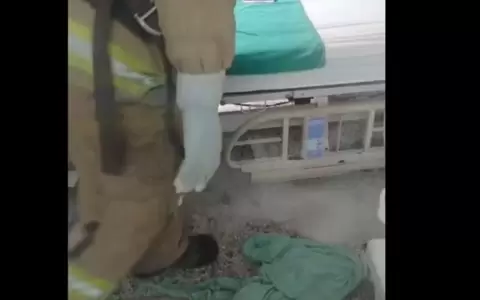 Derrame de �cido perac�tico dentro de una sala del Hospital de Cl�nicas.