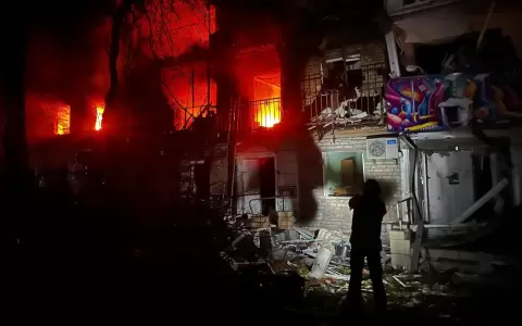 Ataque ruso contra Zaporiyia (Ucrania).
