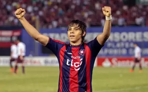 �ngel Romero.