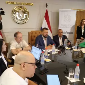 Comisi�n Permanente se re�ne con el ministro de Econom�a para analizar la reforma de la Caja Fiscal