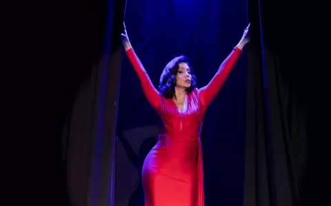 Clara Franco celebra 30 a�os en los escenarios.