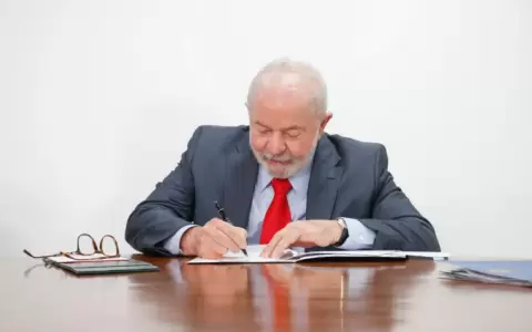 Lula da Silva veta ley que reducir�a pena de prisi�n de Jair Bolsonaro en Brasil.