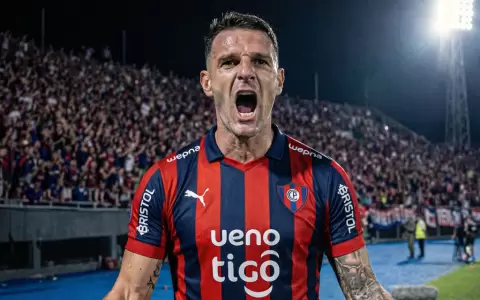 Aseguran que Pablo Vegetti firmar� este lunes su contrato con Cerro Porte�o