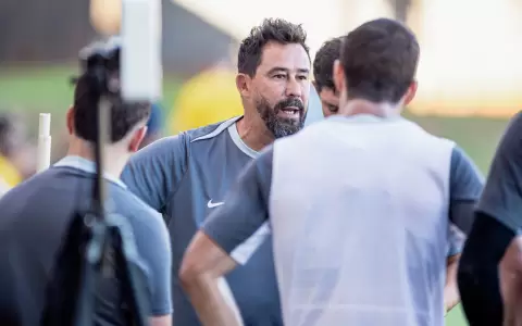 Pablo "Vitamina" S�nchez, entrenador de Olimpia.