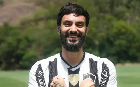 Gonzalo Mastriani.