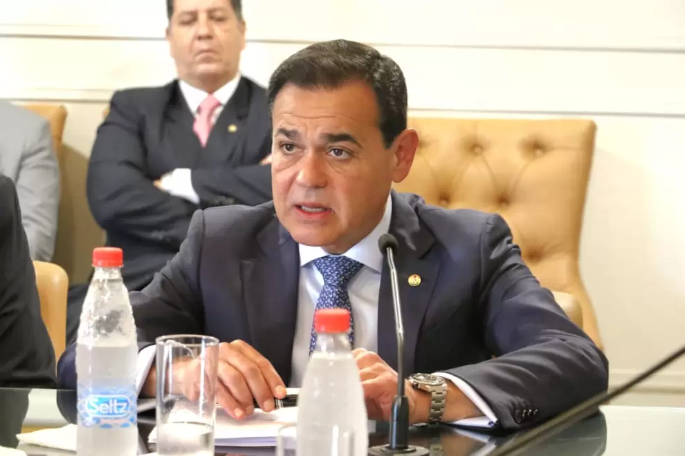 Canciller Rub�n Ram�rez Lezcano comparece ante la Comisi�n Permanente.